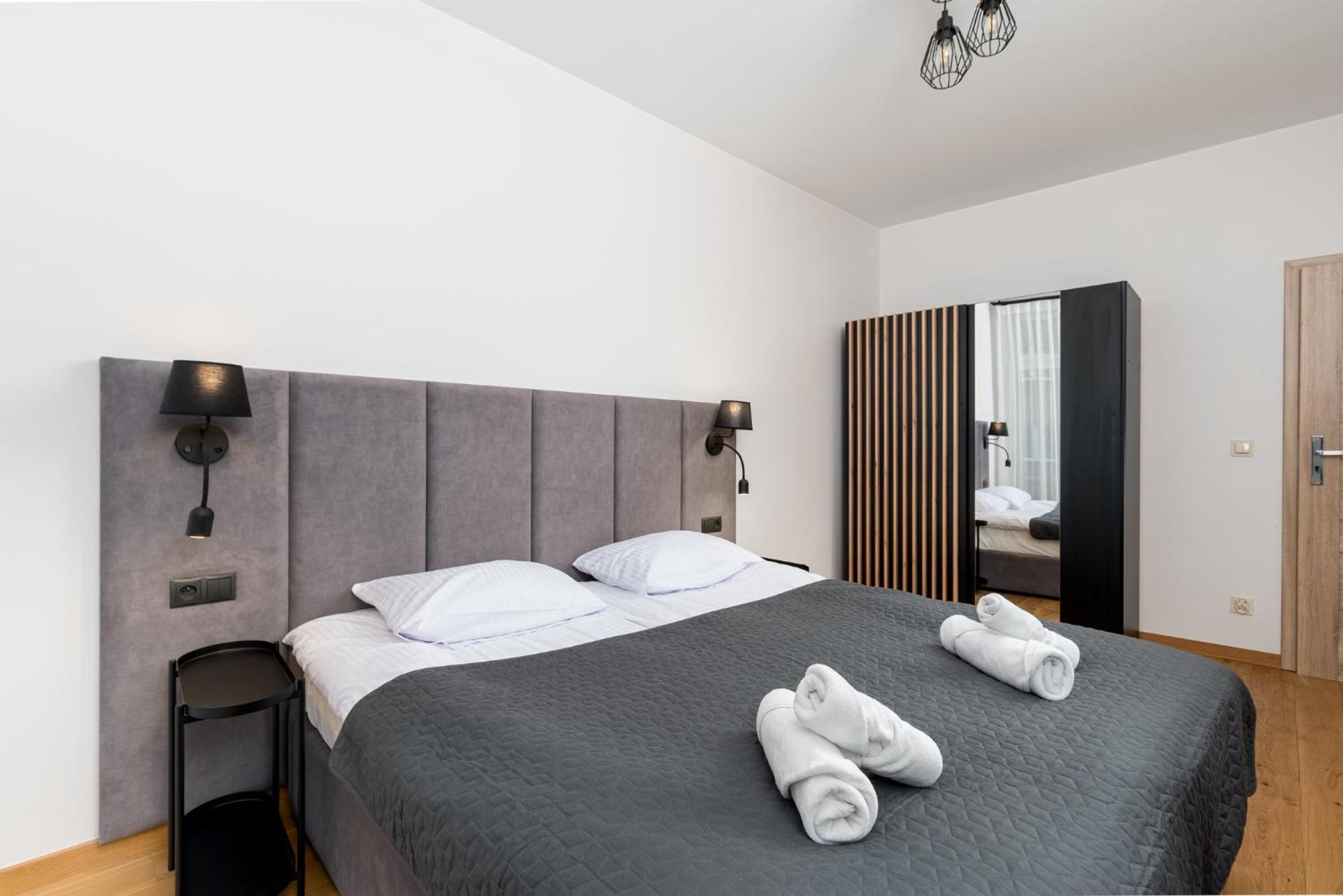 Revesen Premium Apartments Krasków Eksteriør bilde