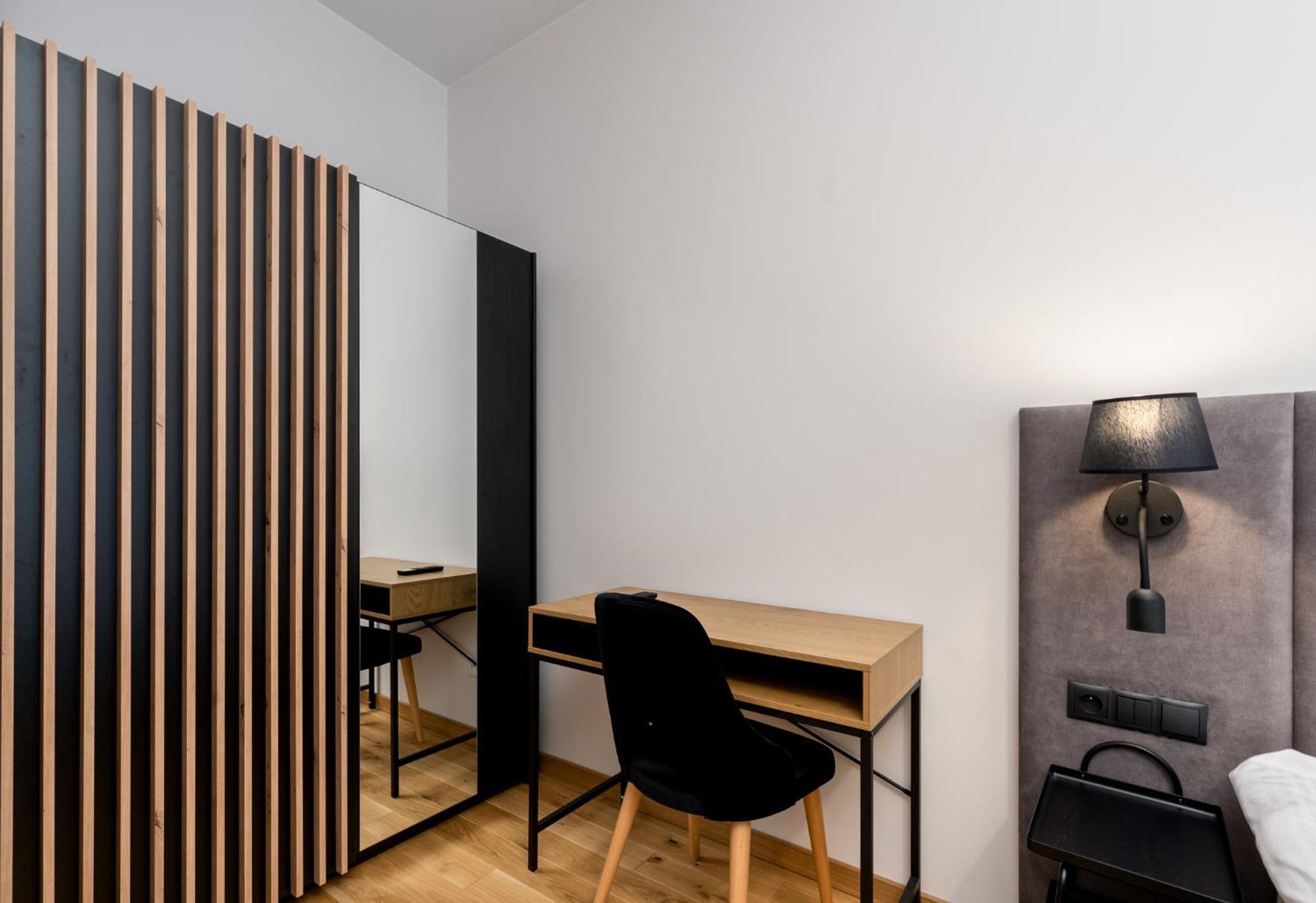 Revesen Premium Apartments Krasków Eksteriør bilde