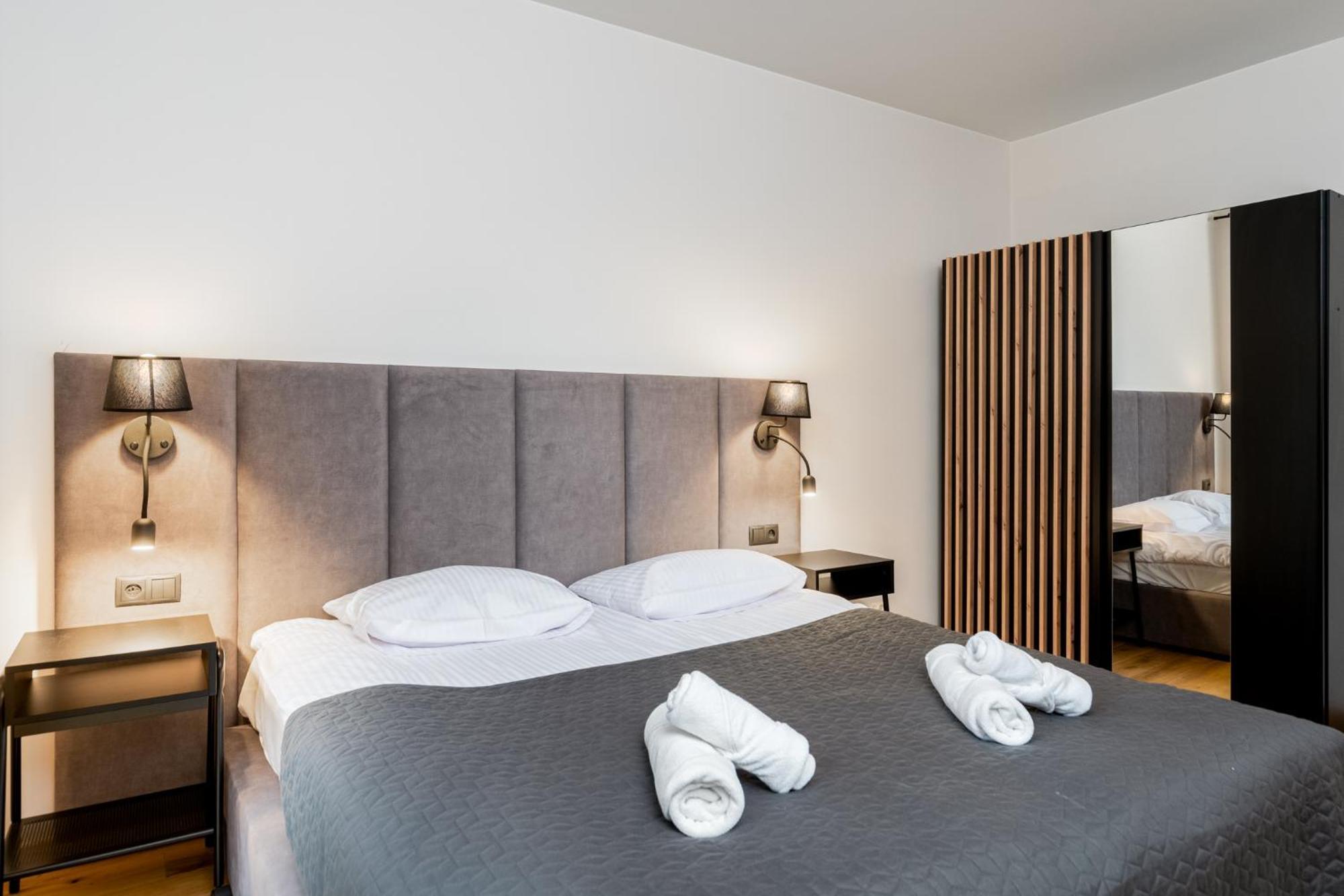 Revesen Premium Apartments Krasków Eksteriør bilde