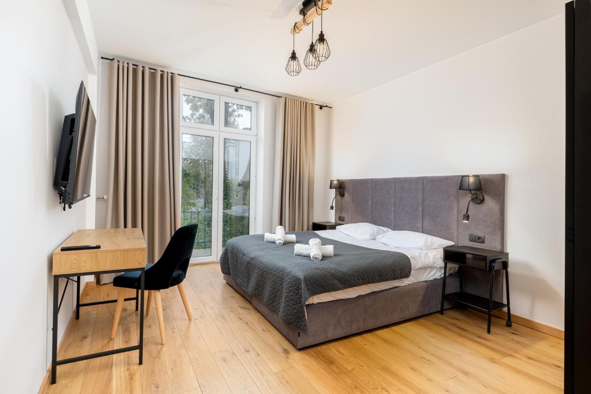 Revesen Premium Apartments Krasków Eksteriør bilde