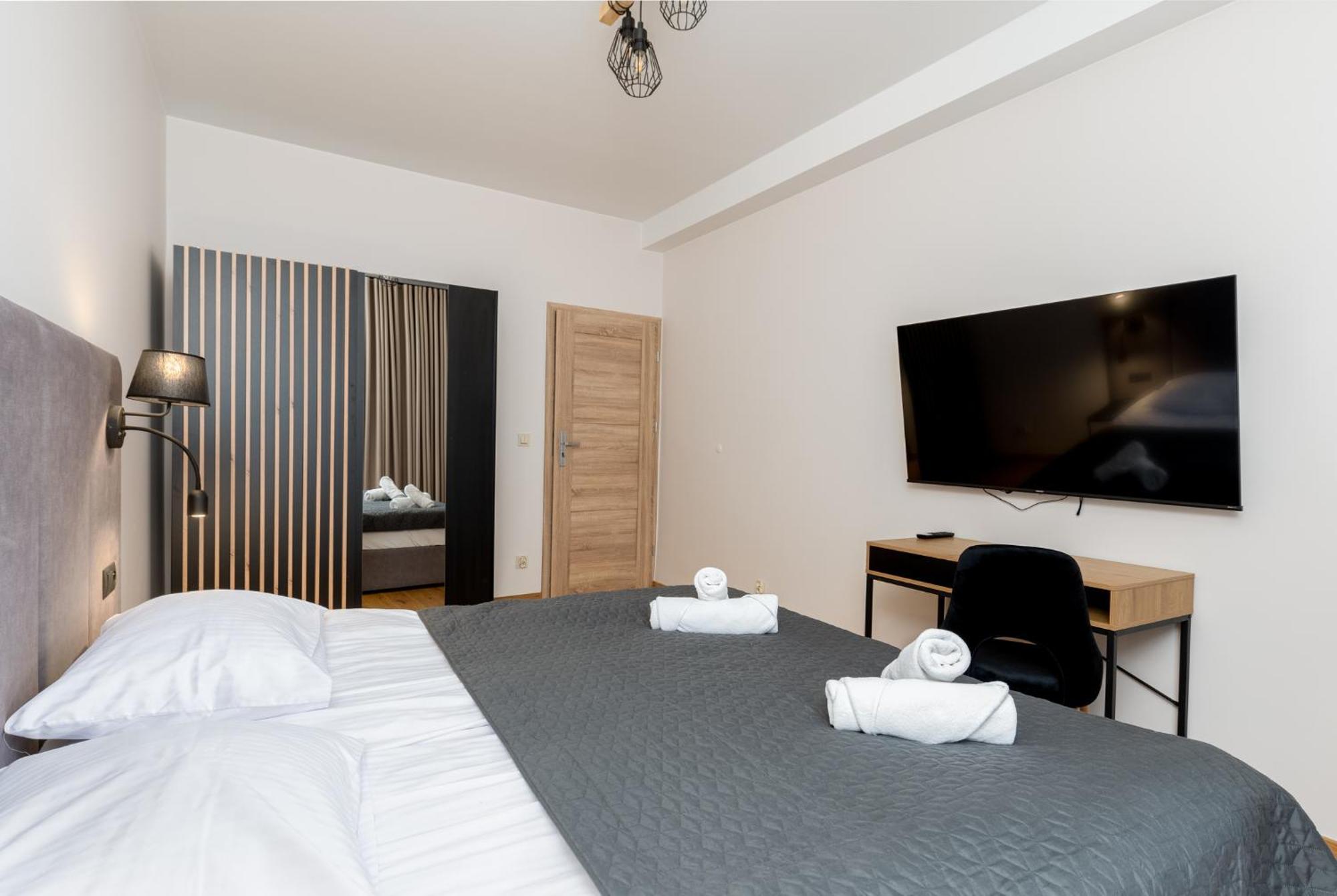 Revesen Premium Apartments Krasków Eksteriør bilde