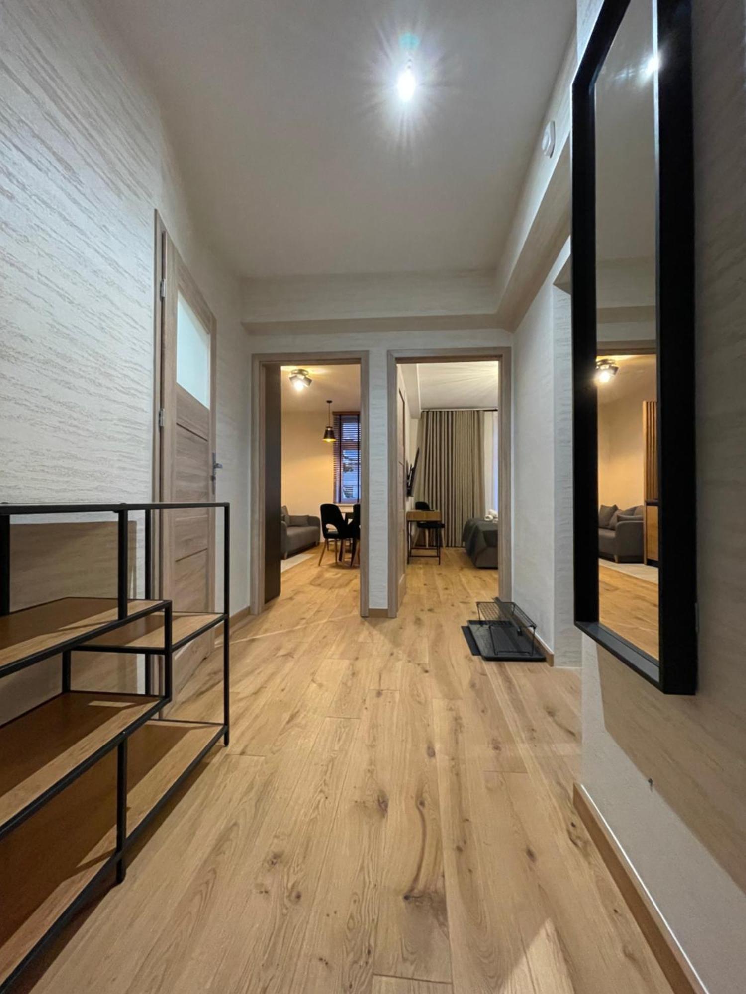 Revesen Premium Apartments Krasków Eksteriør bilde